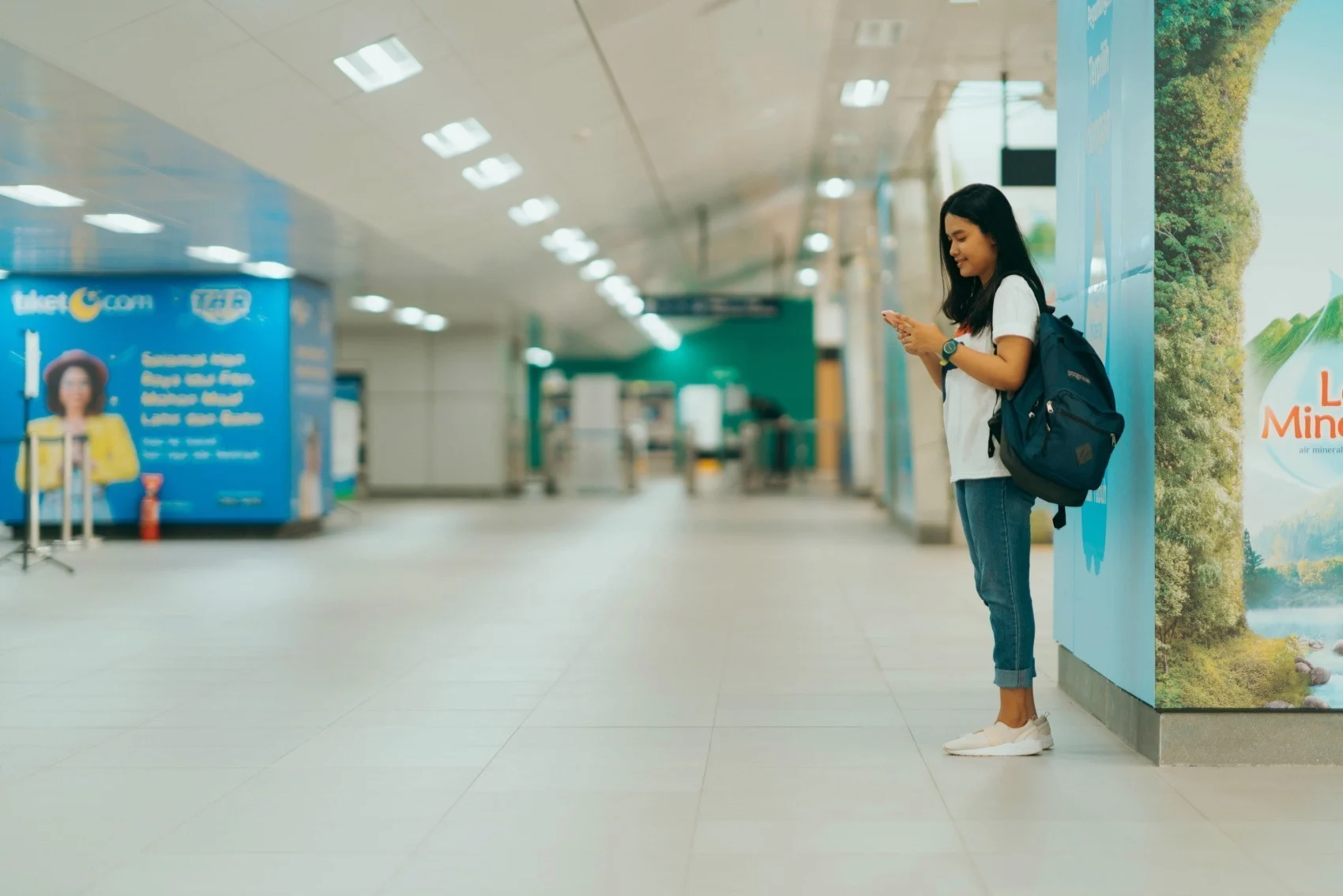 TRAVEL TIP: Use a data eSIM