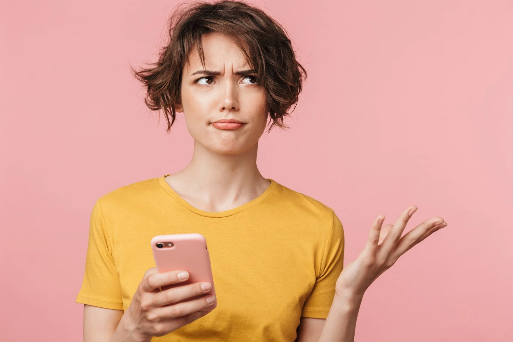 eSIM vs. physical SIM card: Explained without tech jargon