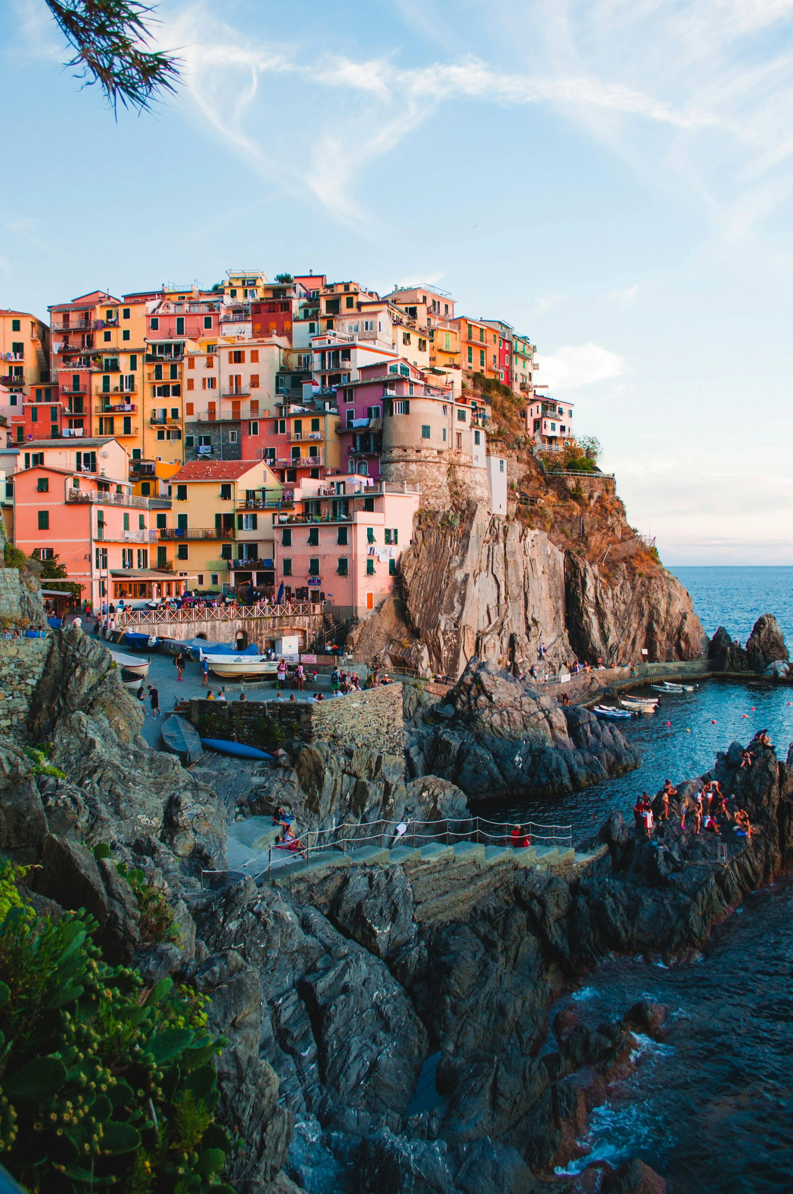 Italy-esim-data-from-alosim
