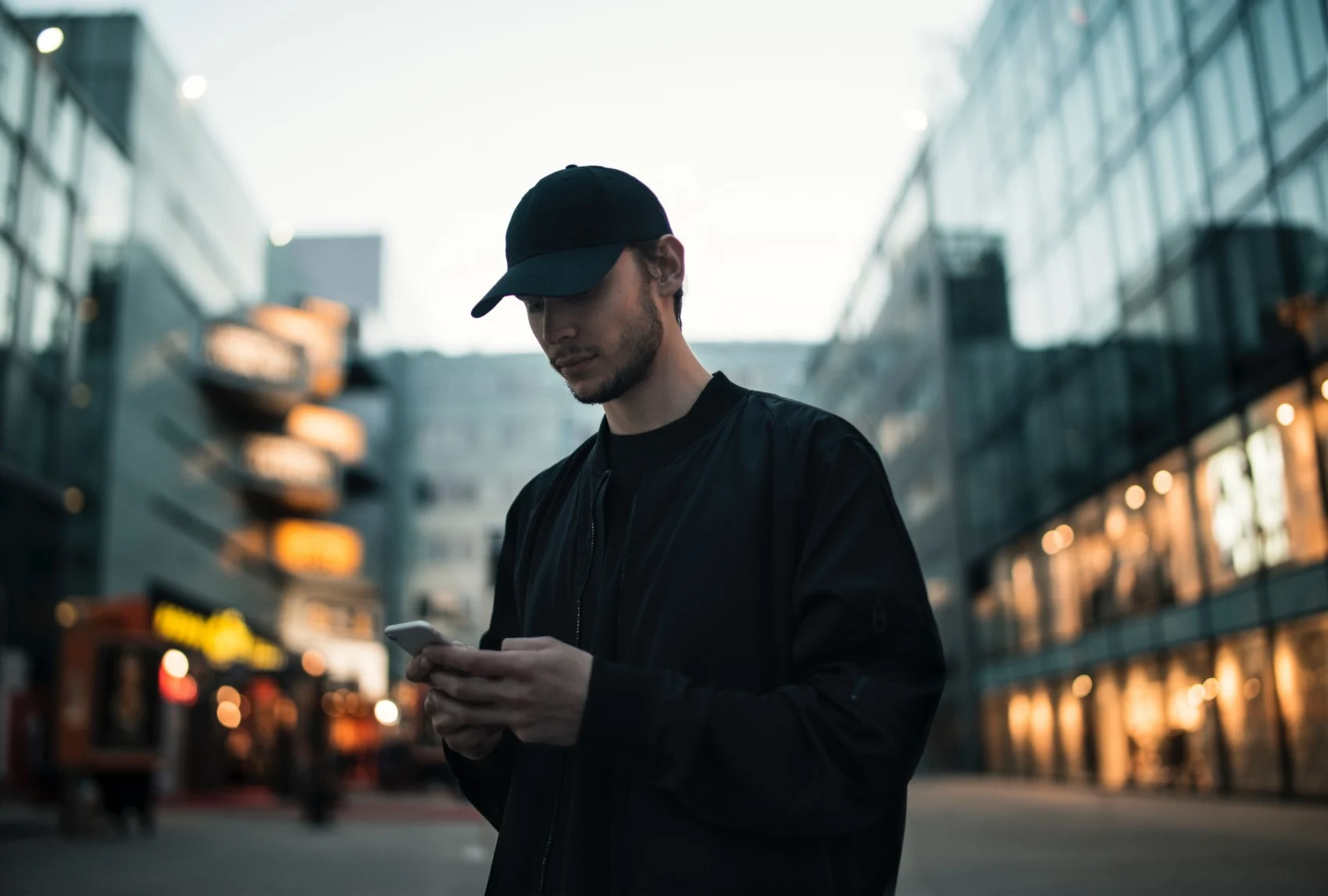 Android roaming settings for international travel