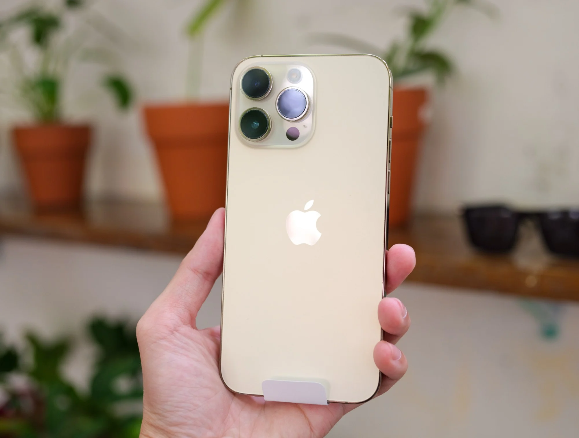 How to activate eSIM on your iPhone
