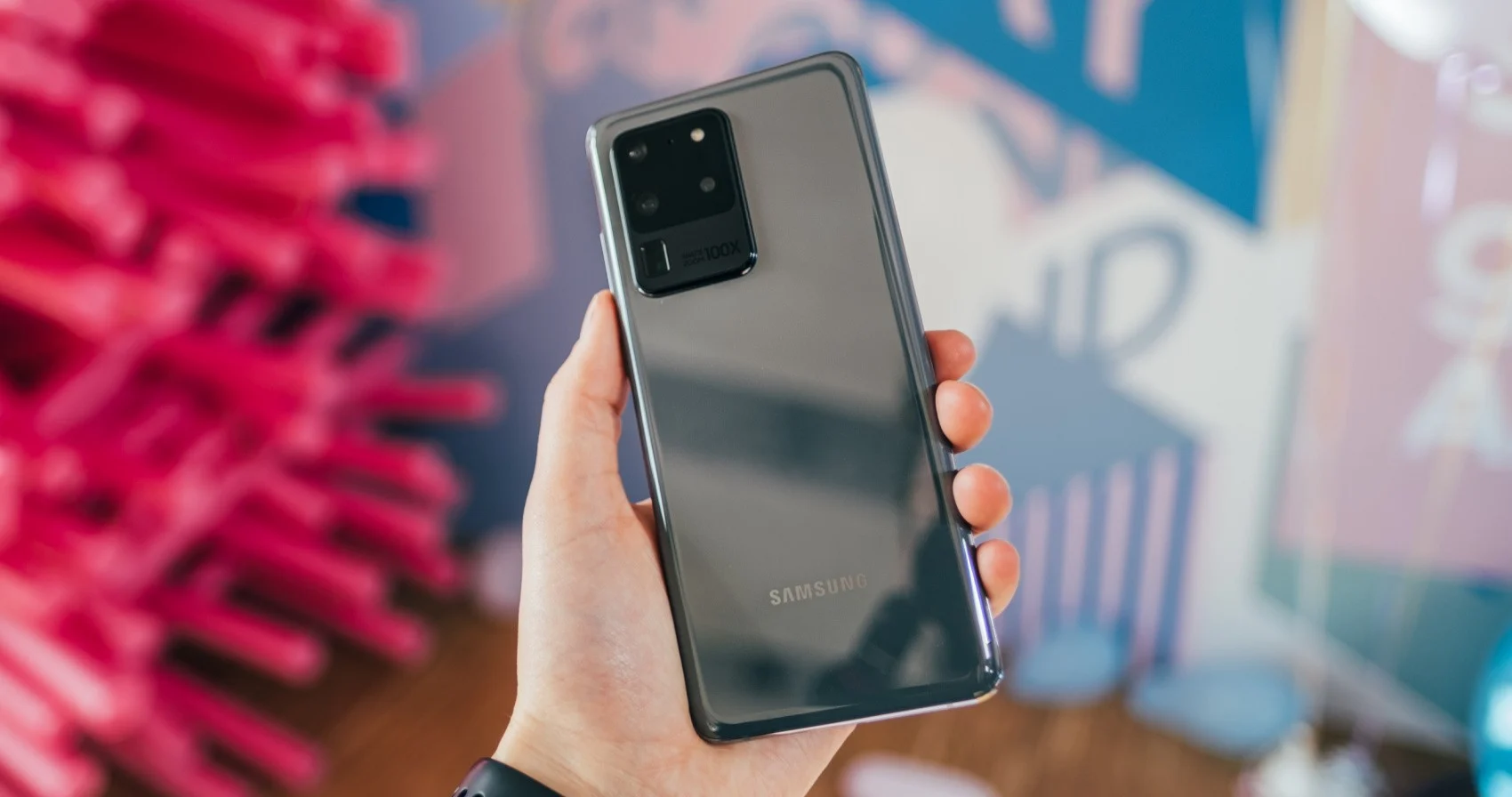 How to avoid data roaming charges on your Samsung