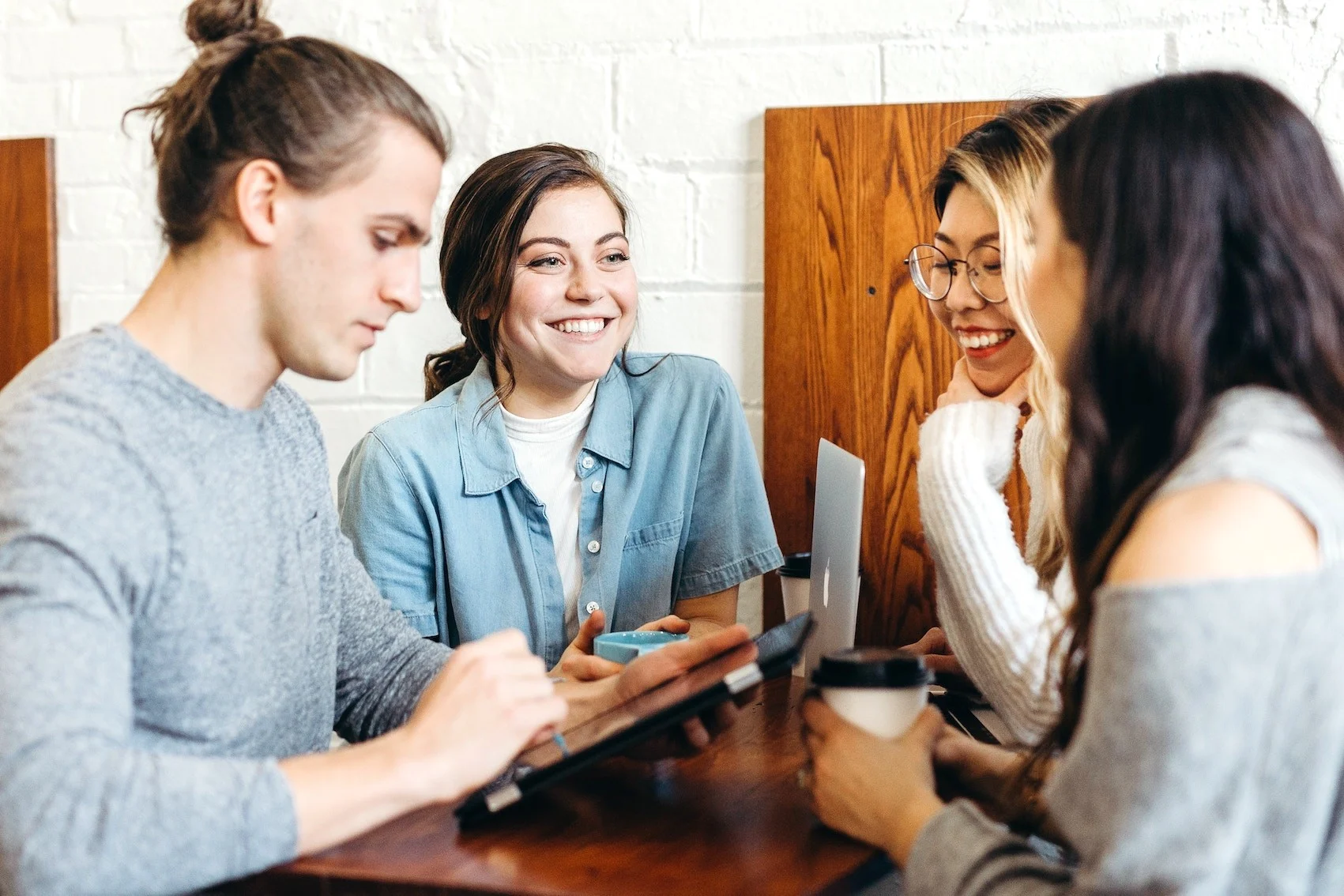 Save money and stay connected with an international student eSIM