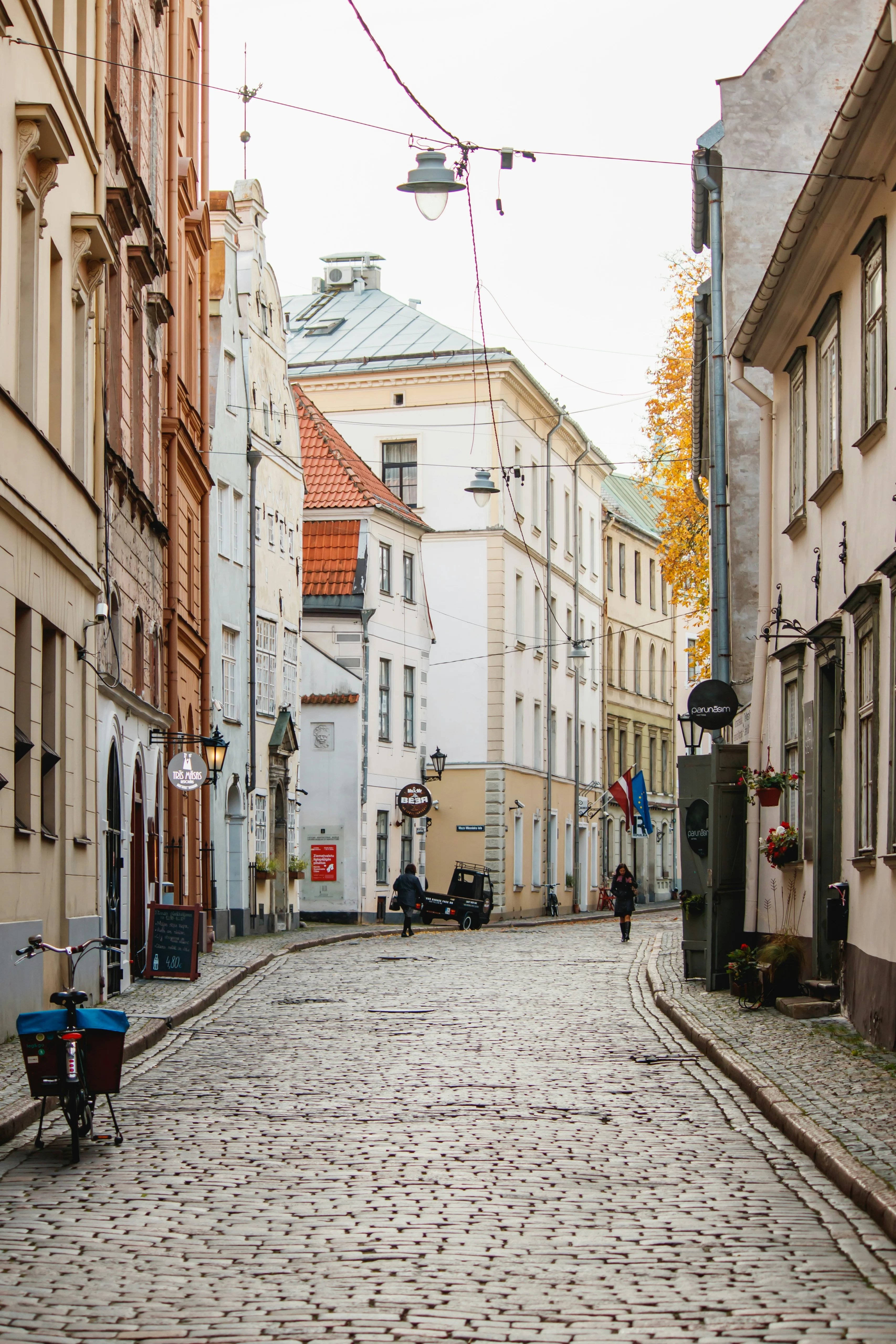 latvia-esim-data-from-alosim