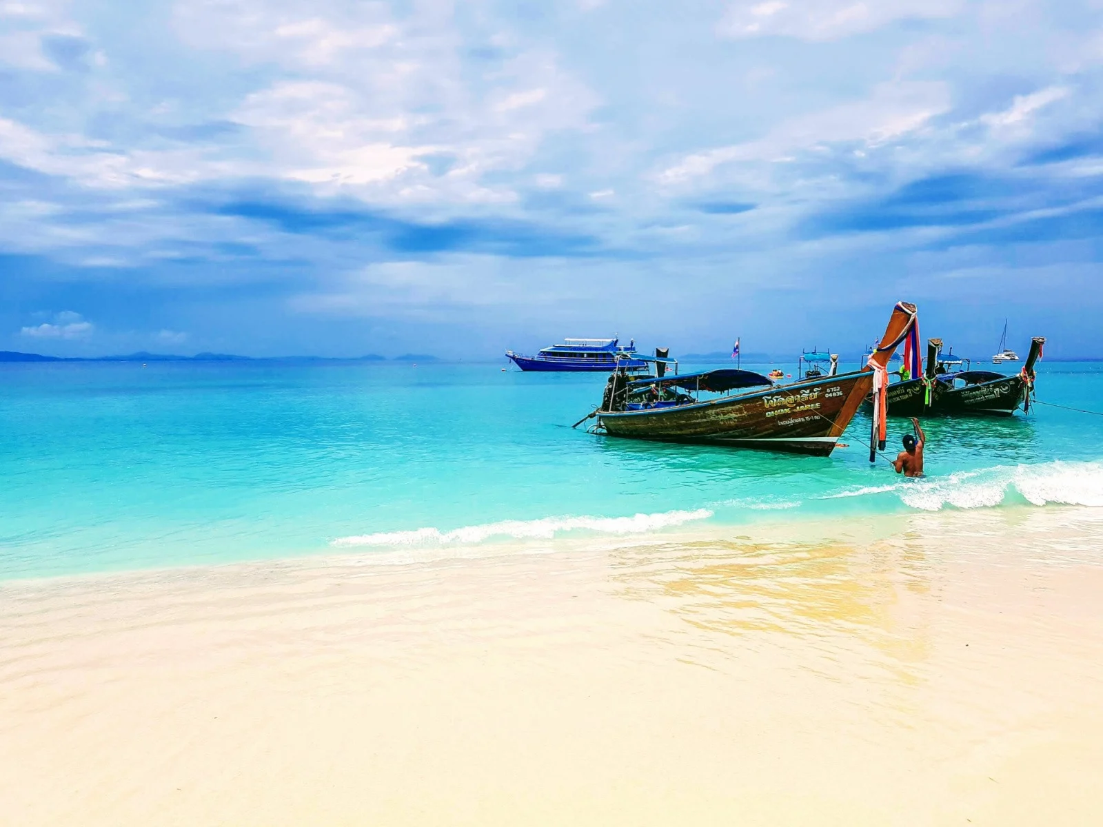 Travelling from Australia to Thailand