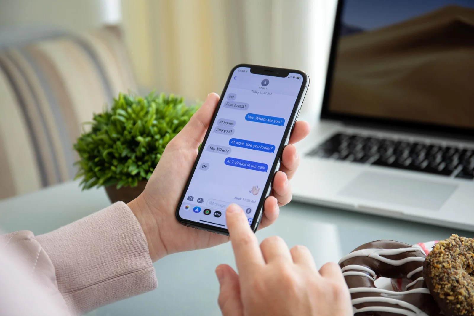 Did you know you can send international iMessages free?