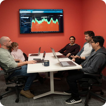 6635330d738c5-aloSIM staff