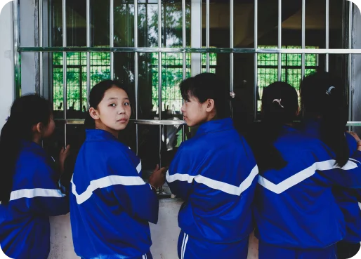 663e347e20f0e-school-trip-international-travel-alosim-plus-8