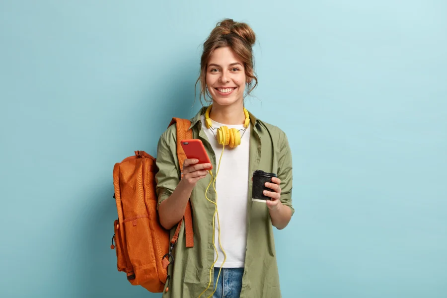 Use aloSIM and Hushed on vacation
